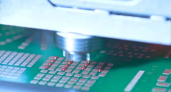 【環氧膠】研泰化學為您分（fèn）析點膠出現顆（kē）粒的原因（yīn）