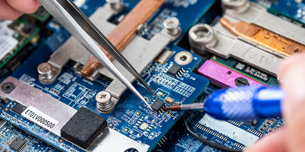 【芯片（piàn）底部填充膠（jiāo）】研泰淺析如何選到合適的底部填（tián）充膠？