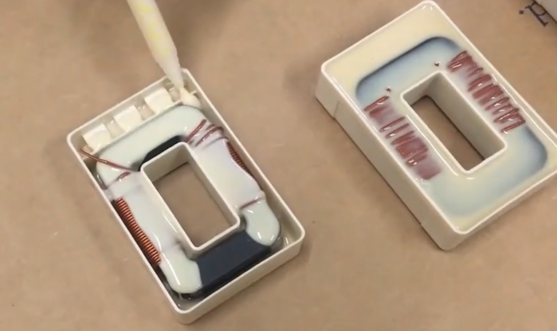 聚氨(ān)酯膠黏劑 .png