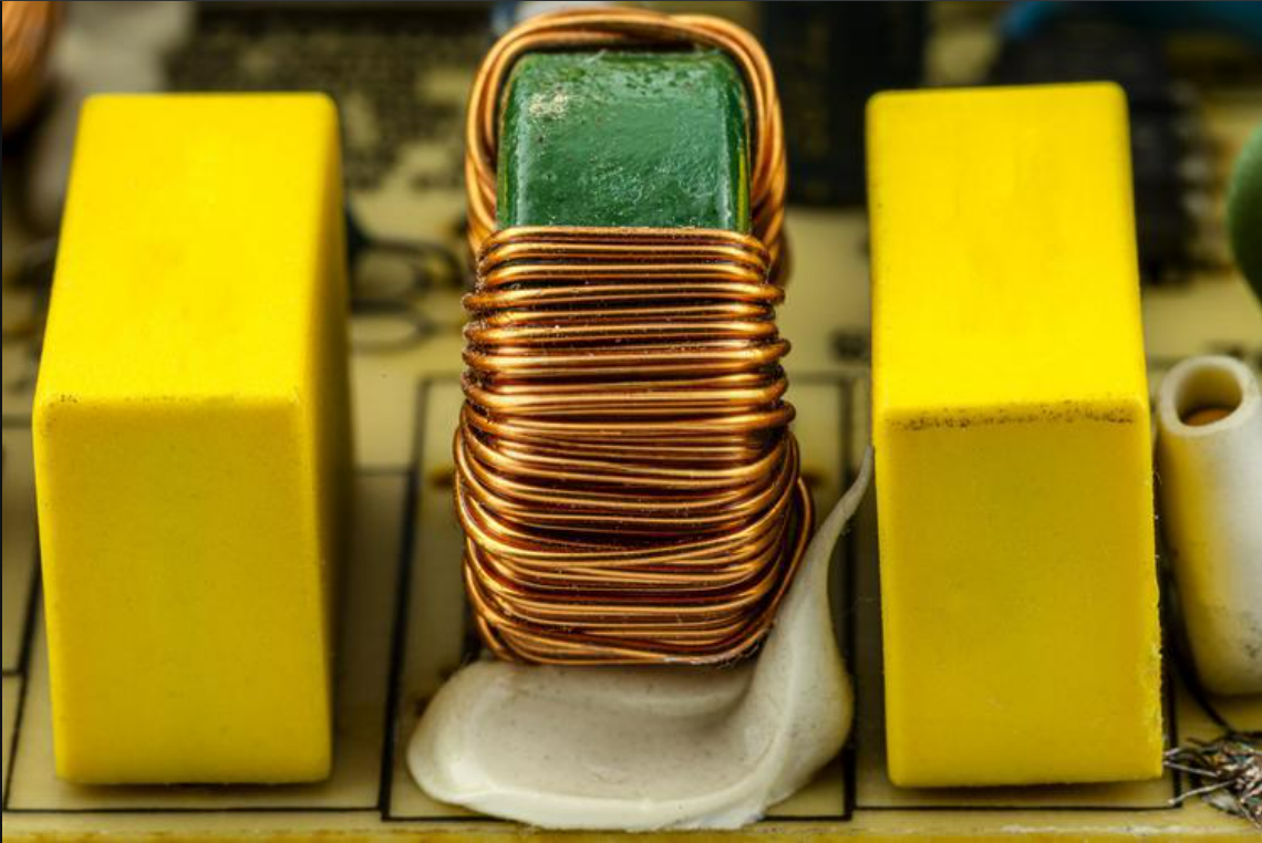 【電感器固定膠粘劑】選擇什麽類型的膠（jiāo）水？應用中的考慮（lǜ）因素？