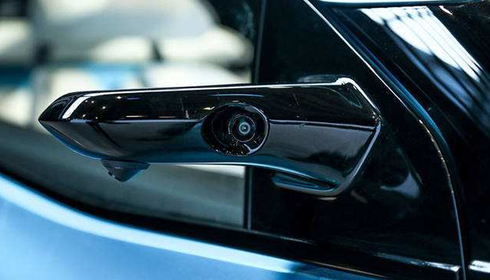 【車載攝像頭膠粘劑】的應用場（chǎng）景及對應的性能特點？