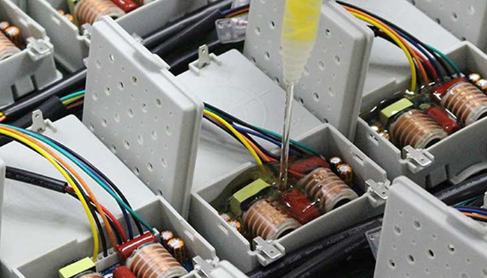 【聚氨酯灌（guàn）封膠（jiāo）】在應用中，影響其抗震動性的因素有哪些？